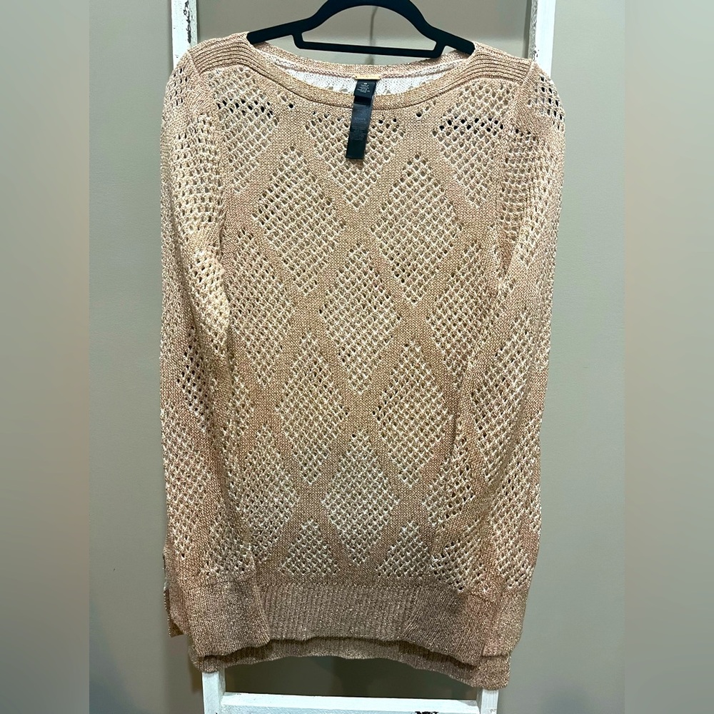 Chicos high end” black label” sweater and rose gold size small